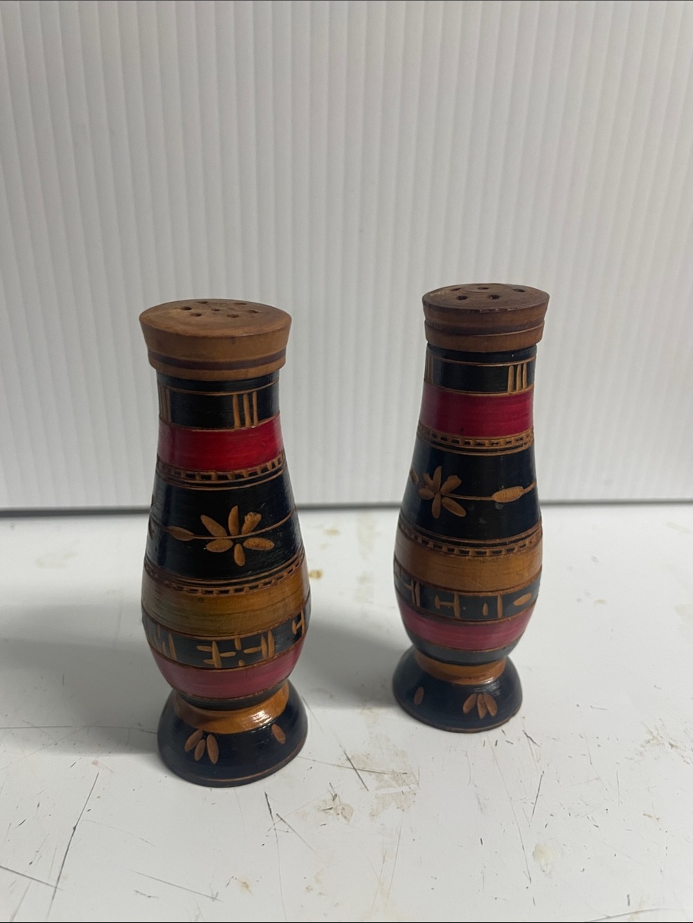 Hand-Painted Wooden Salt and Pepper Shakers - Black and Red
